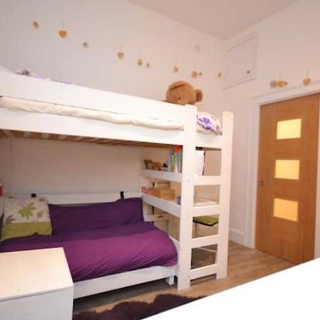Compact, Central Apartment, Dog Friendly. 金斯布里奇 外观 照片