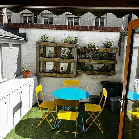 Compact, Central Apartment, Dog Friendly. 金斯布里奇 外观 照片